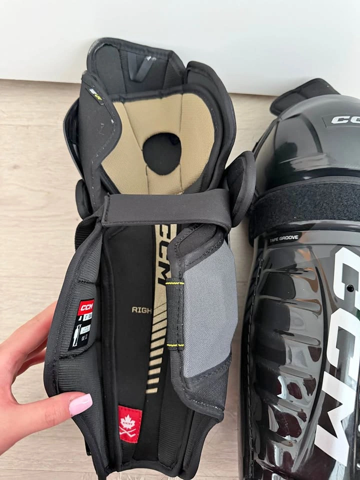 Junior Hockey Starter Set — CCM (Like New)