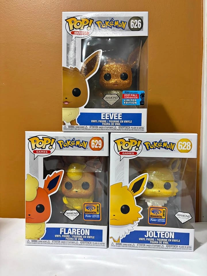 Funko Pop Pokémon Eevee, Flareon, Jolteon Diamond Collection