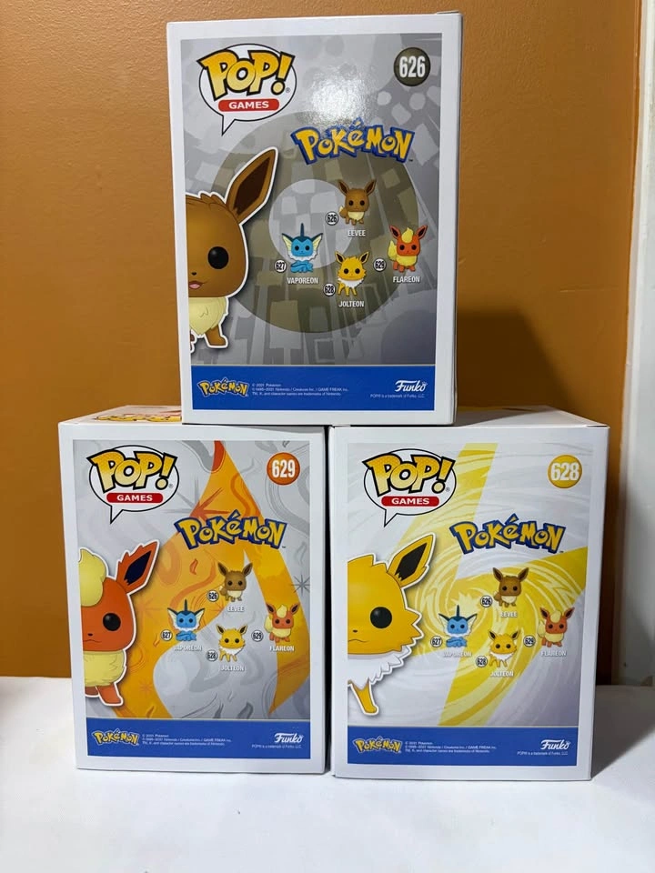 Funko Pop Pokémon Eevee, Flareon, Jolteon Diamond Collection - photo 2
