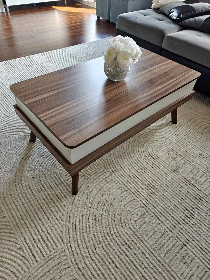 Lifttop coffee table with storage