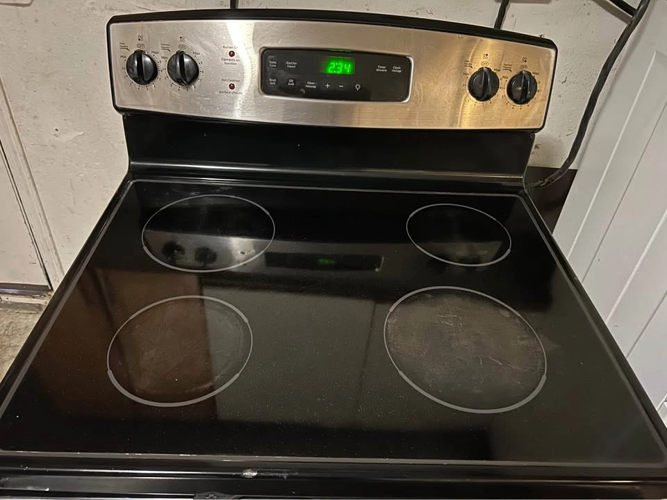 S Steel GE Electric Flat Top Stove, Clean & Works Perfectly - photo 5