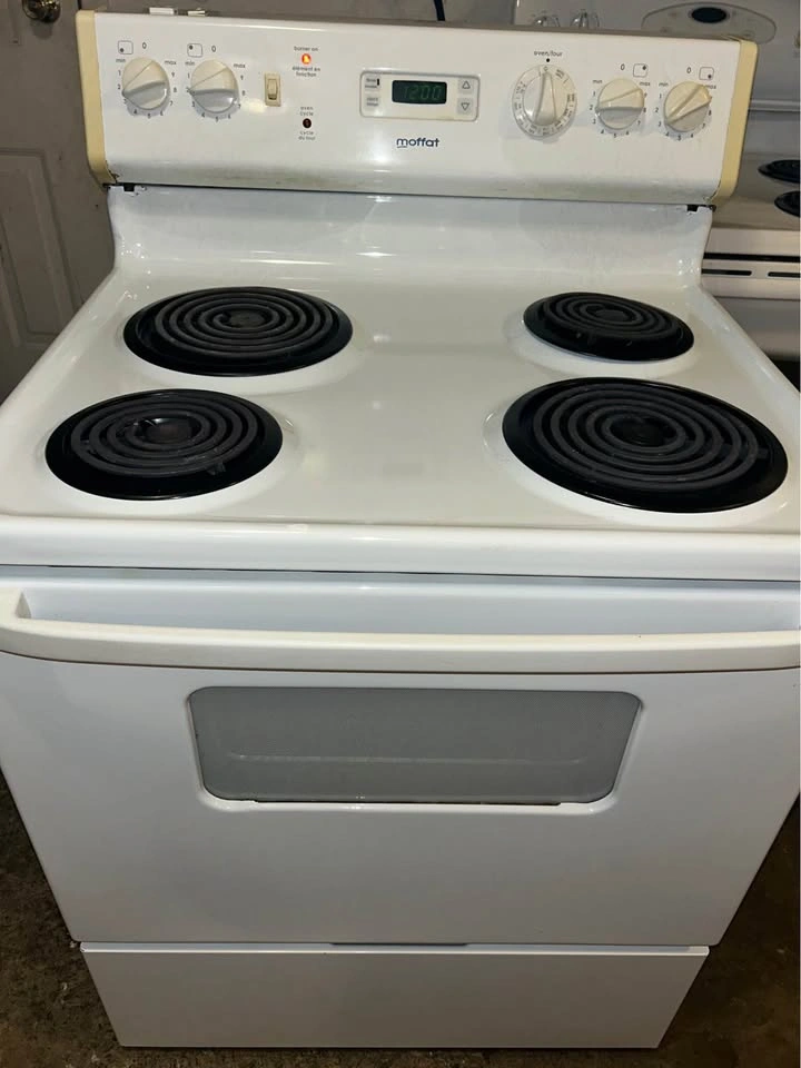 Moffat C Electric Coil Stove, Clean & Works Perfectly Fine - photo 3
