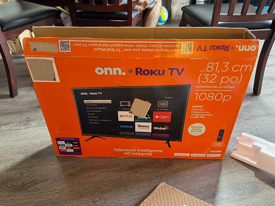 New - Onn. 32” FHD 1080p Roku Smart TV - photo 2