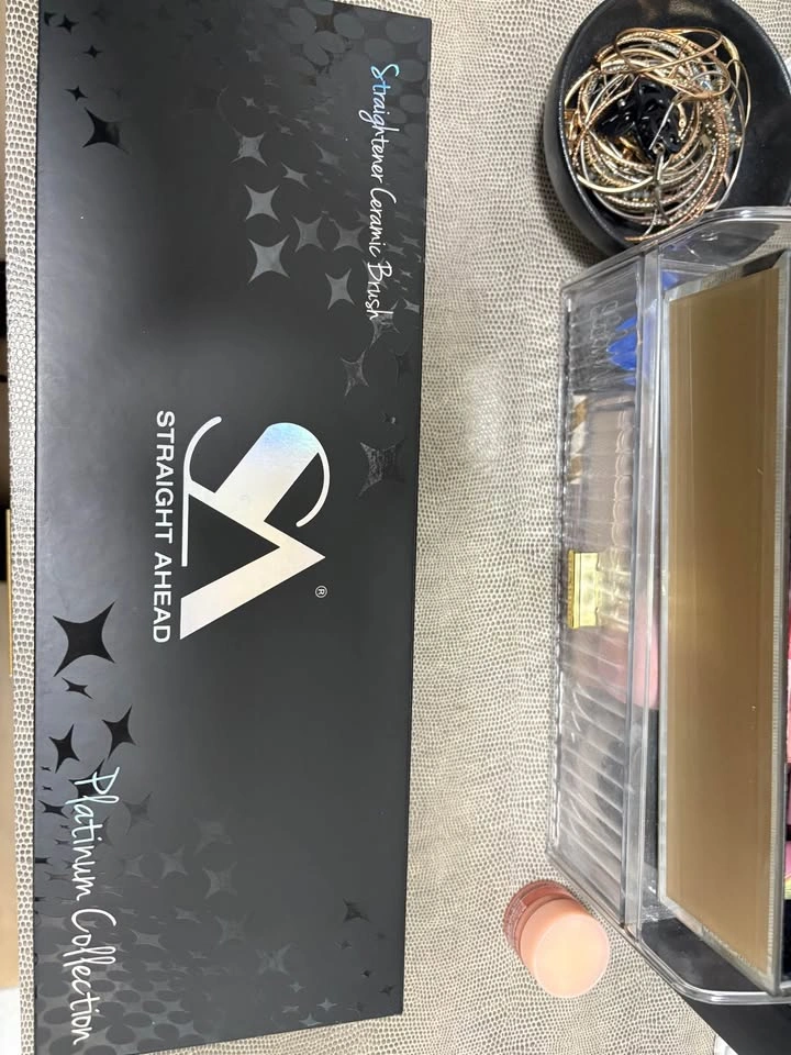 Brand New Straight ahead ceramic straightening brush - photo 4