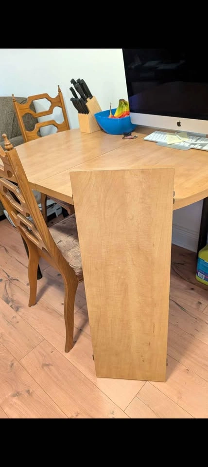 Table - photo 2