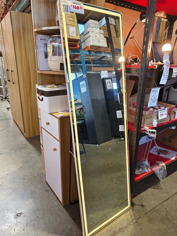 LED Full-Length Floor Mirror with Lights – 3 Color Adjustable