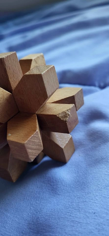 Wooden Interlocking Burr Puzzle - photo 3