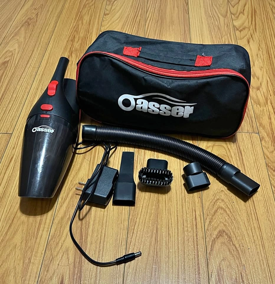 Like-New Oasser Car Vacuum Cleaner - Full Kit with Case