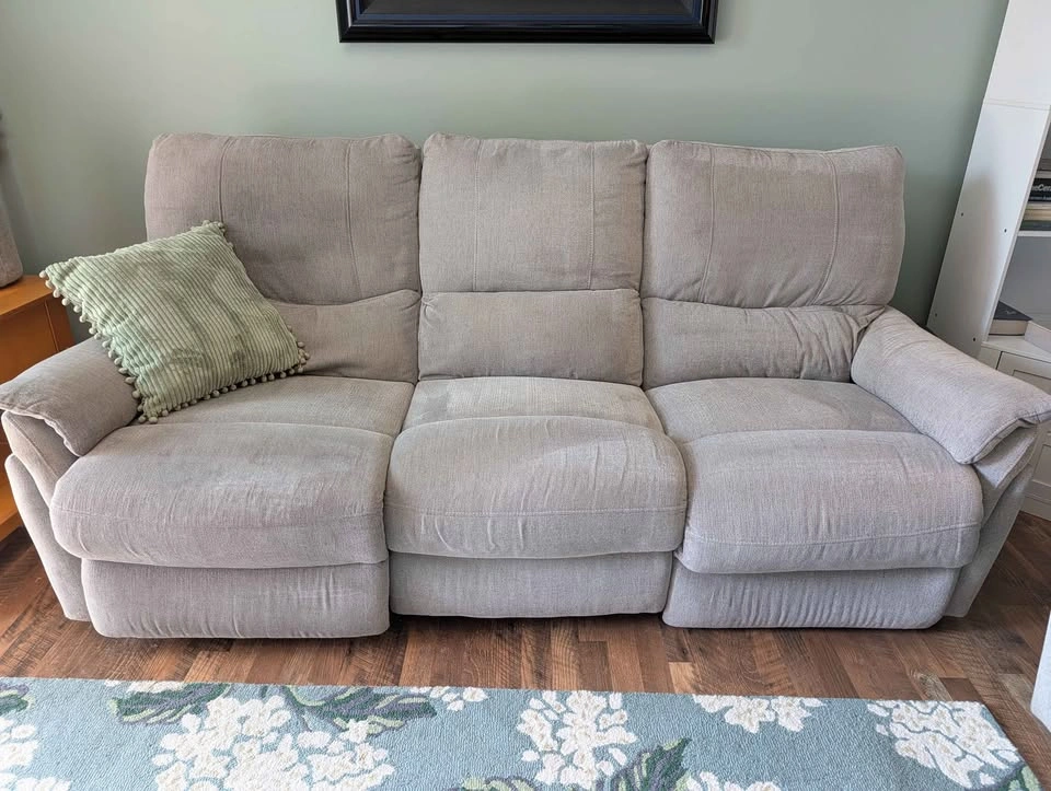 Sofa and loveseat - photo 2
