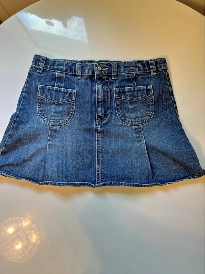 ⚽ Beautiful A-line denim skirt