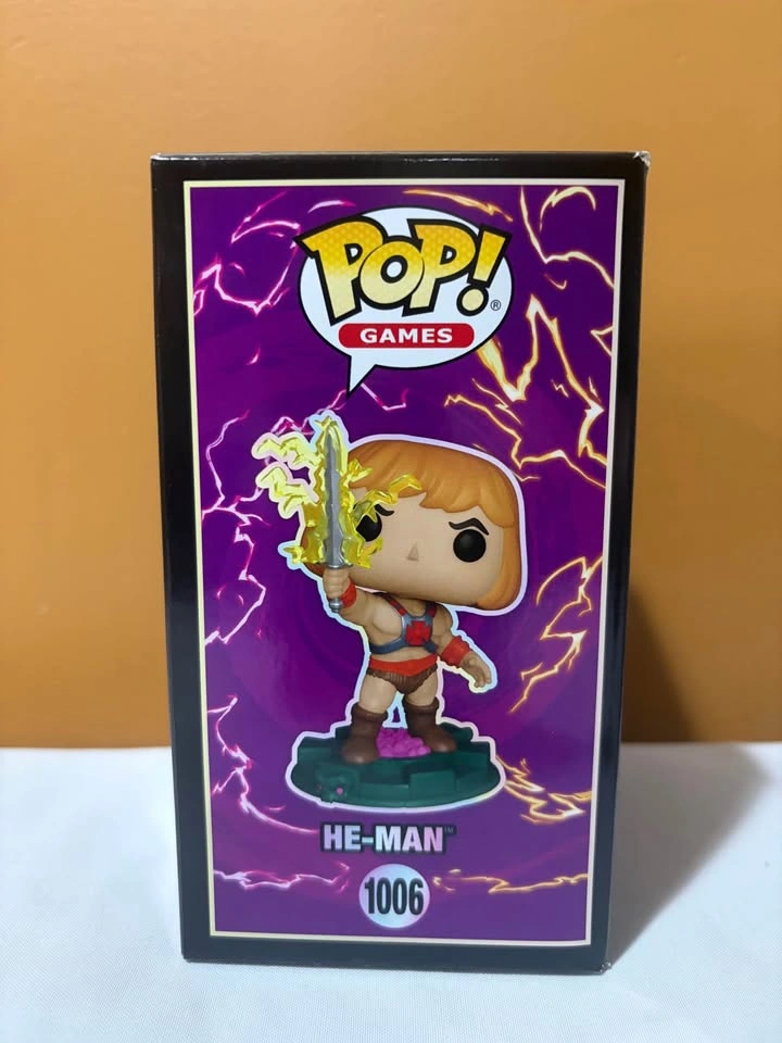 He-Man (Chase) Funko Pop! #1006 - Funko Fusion/Masters of the Un - photo 3