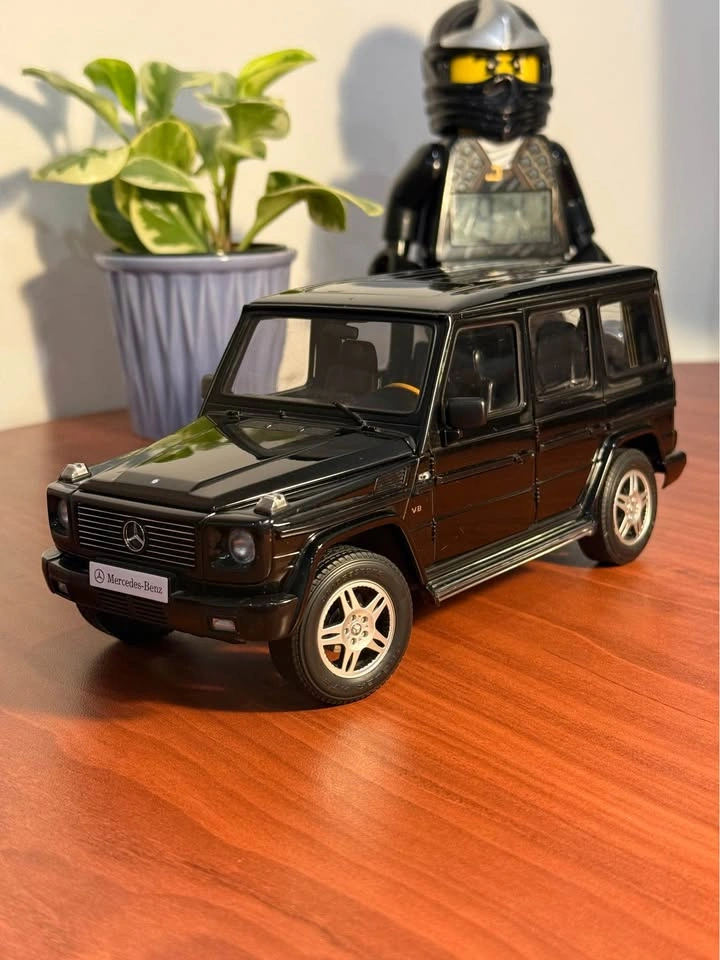 Autoart 1:18 Mercedes-Benz G500 (W463) Black Diecast Model - photo 2