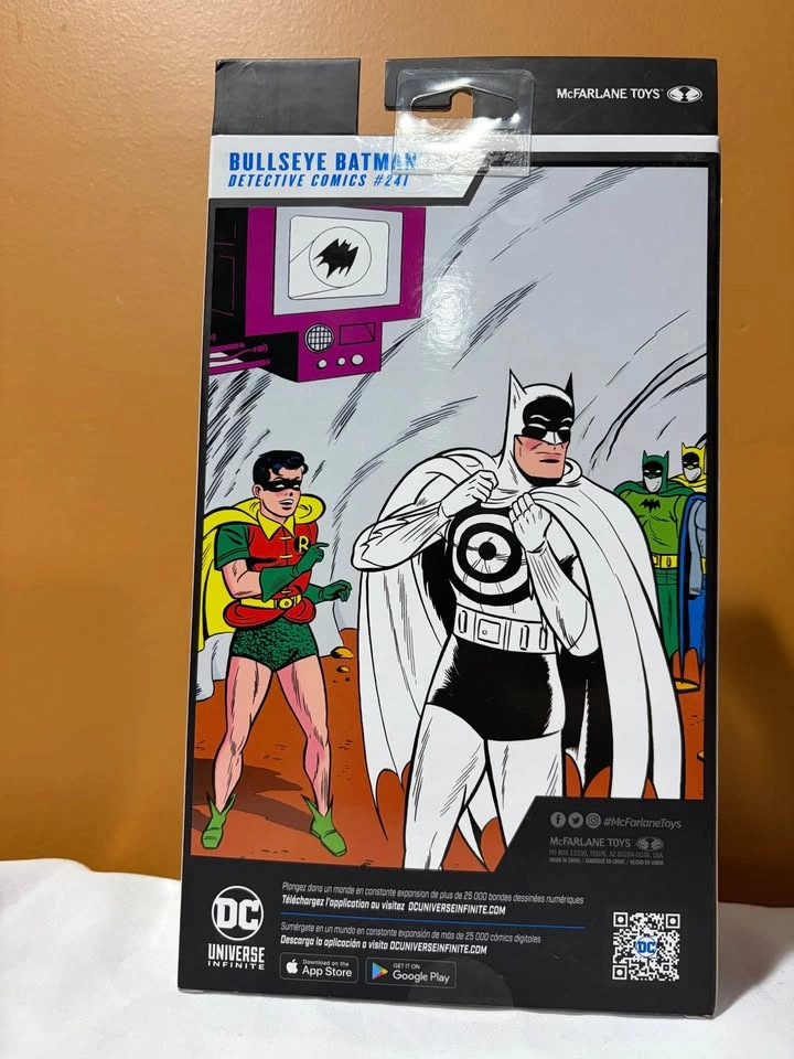 Bullseye Batman Platinum Edition (Detective Comics #241) - photo 2