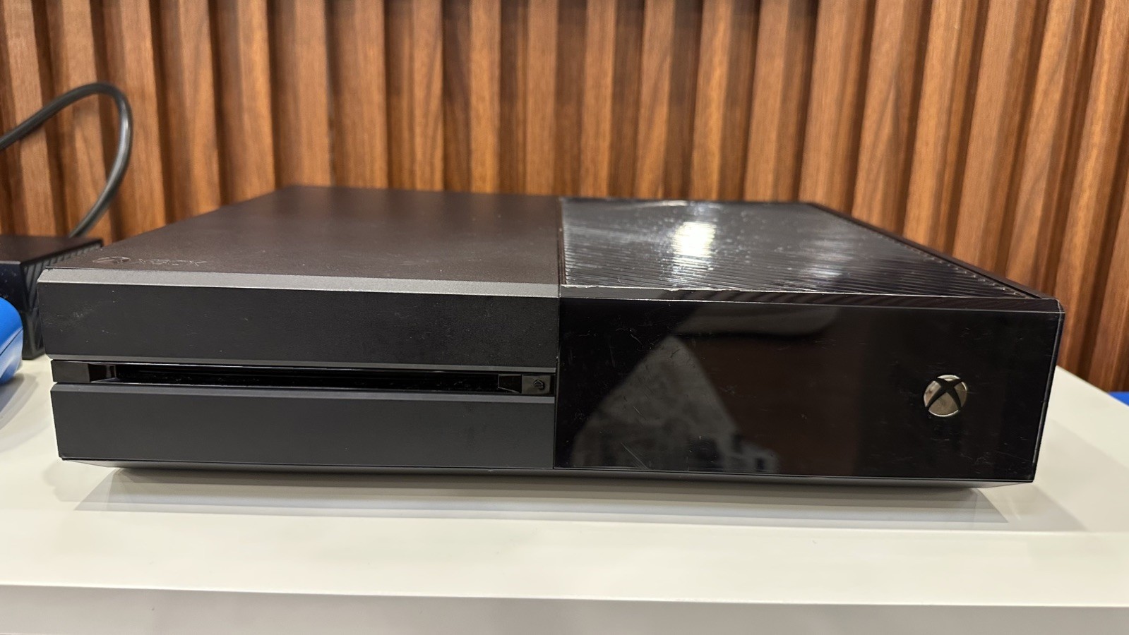 Microsoft Xbox One 1TB Console Model 1540 Blue Controller - photo 2