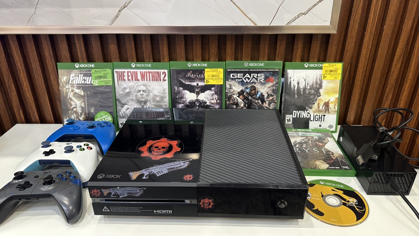 Microsoft Xbox One 500GB Bundle 3 Controllers 7 Games - photo 2