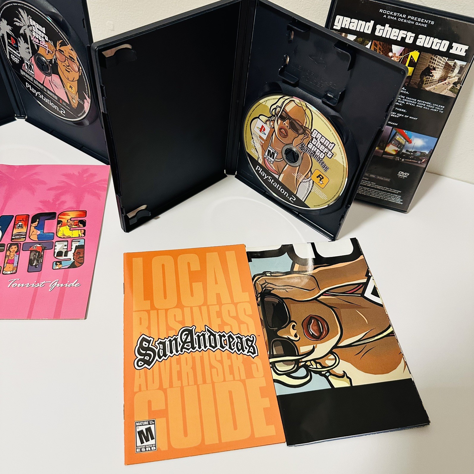 Grand Theft Auto III, Vice City, San Andreas (PS2) CIB w/MAPS - photo 4
