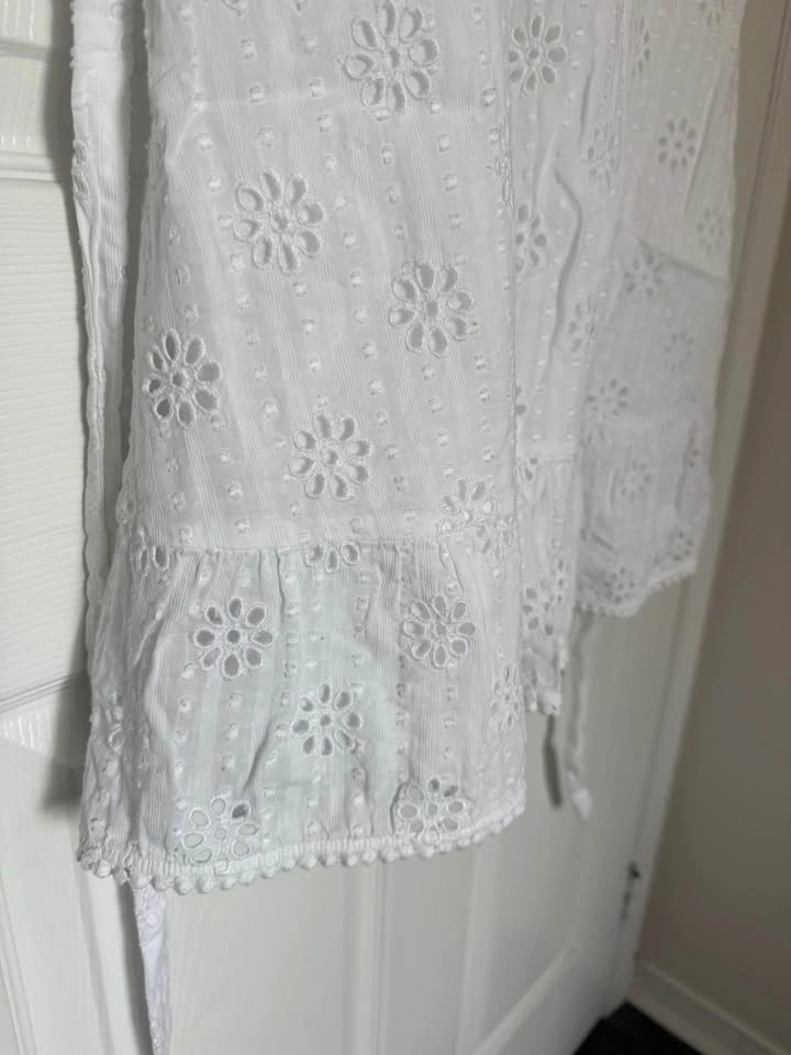 White Eyelet womens dress - photo 4