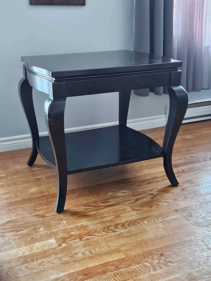 Solid wood sturdy side table - photo 4