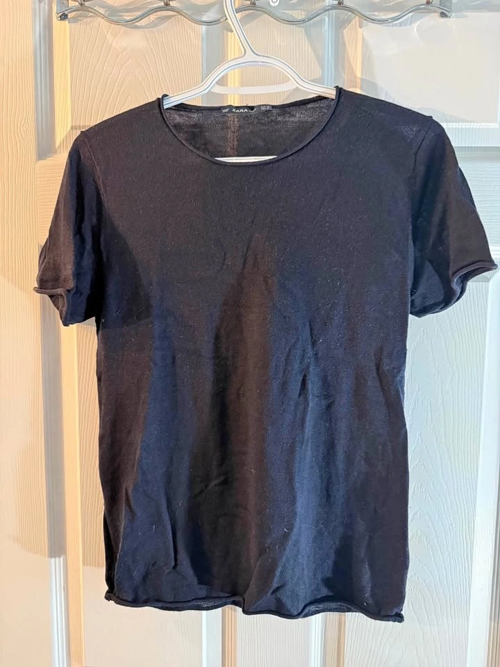 Zara navy top