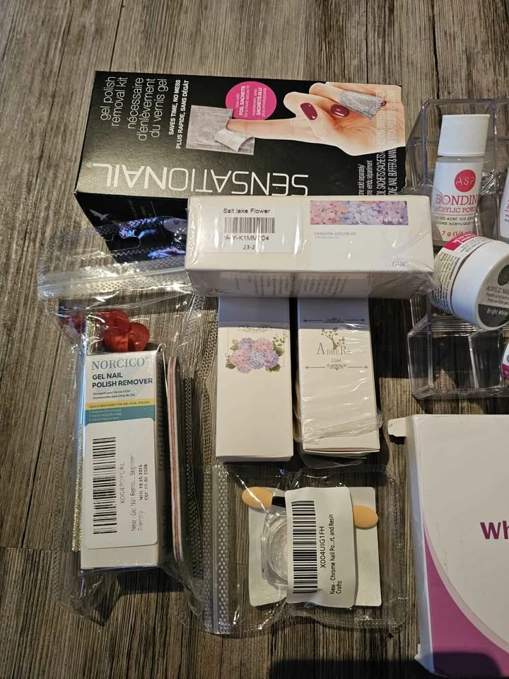 Beginner Nail Art Starter Kit Bundle – Lamp Included! - photo 5