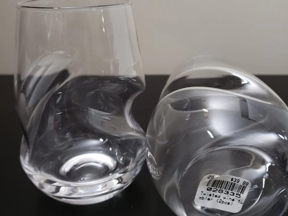 BRAND NEW! Set of 2 Twisted Tourbillon Wine Tumblers 8 oz ⚽ - photo 2