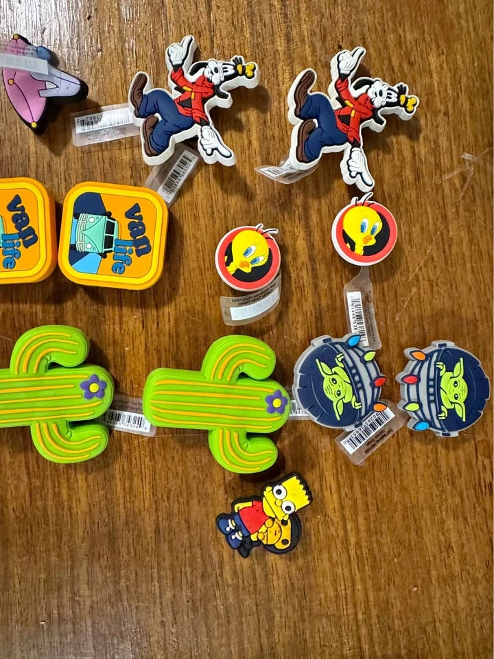 CROC JIBBITZ- brand new with tags