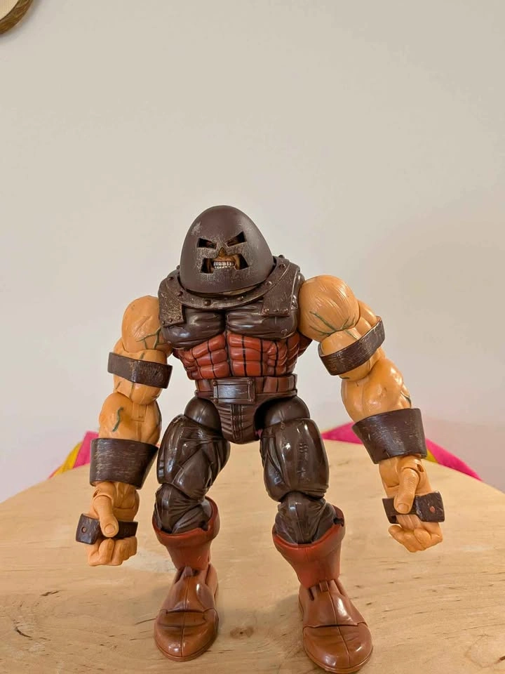 2004 ToyBiz Marvel Legends Series 6 Juggernaut Action Figure