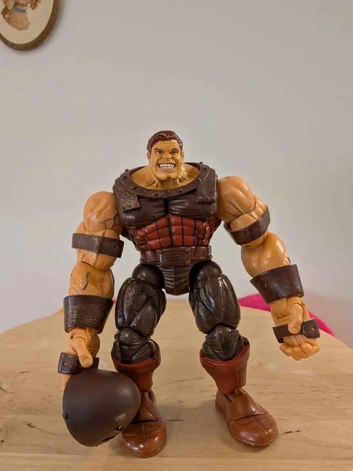 2004 ToyBiz Marvel Legends Series 6 Juggernaut Action Figure - photo 2