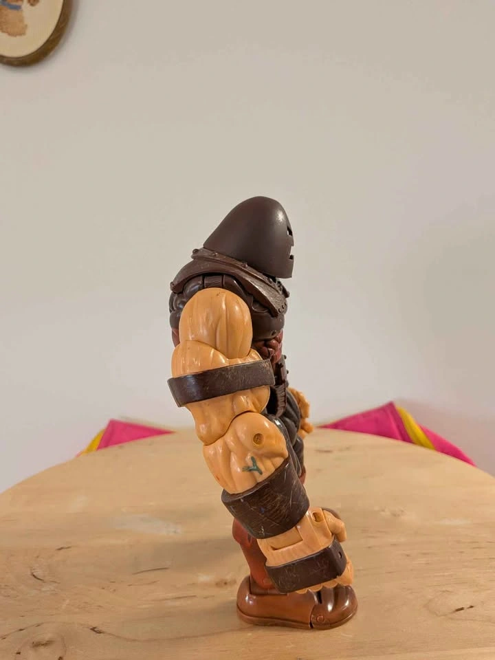 2004 ToyBiz Marvel Legends Series 6 Juggernaut Action Figure - photo 4