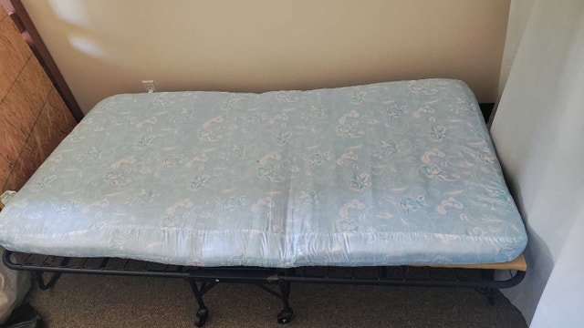 Single Folding Bed with Mattress & Foam Topper - photo 2