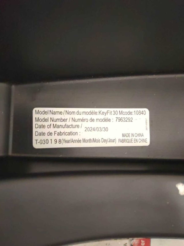 Baby Carseat--Chicco (Valid until March 2030) - photo 3