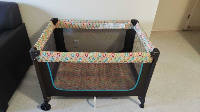 Playpen-Safety 1st