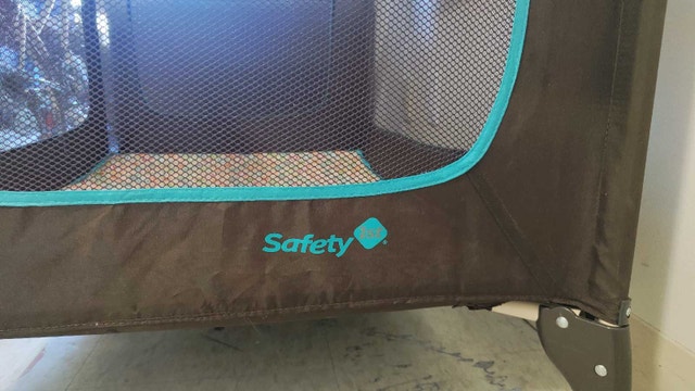 Playpen-Safety 1st - photo 2