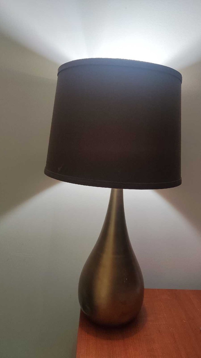 Desk lamp