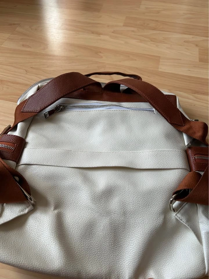 *New* Stylish Leather Backpack - photo 2