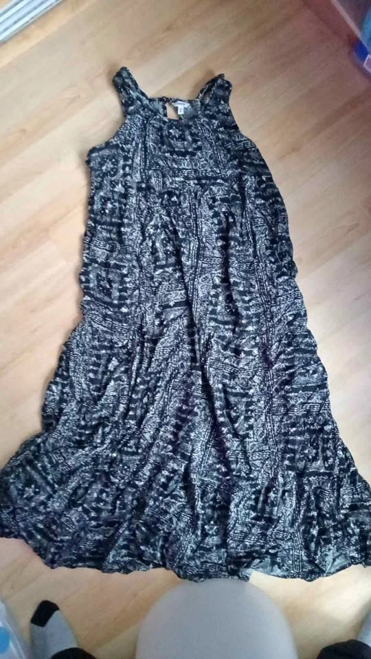 Sleeveless Maxi Dress Size M