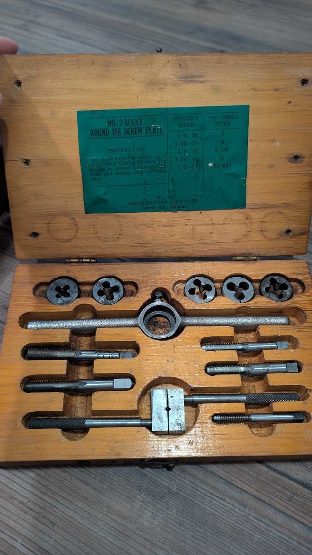 Vermont Tap & Die Corp No. 2 Lucky Round Die Screw Plate