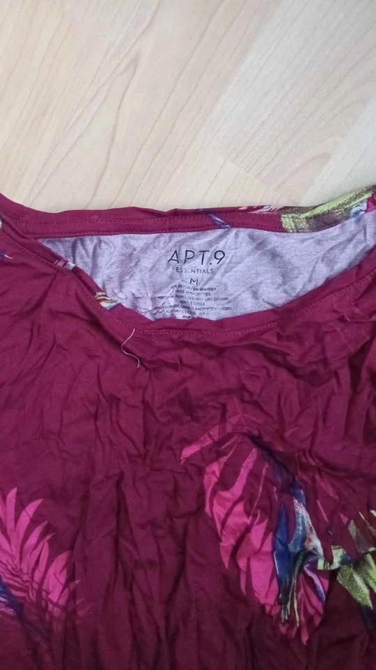 Apt. 9 Essentials Maroon Floral High-Low Top - photo 2