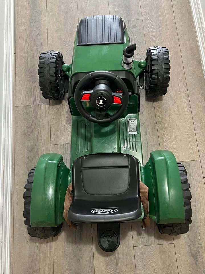 24V Kids Ride-On Tractor with Detachable Trailer & Remote - photo 3
