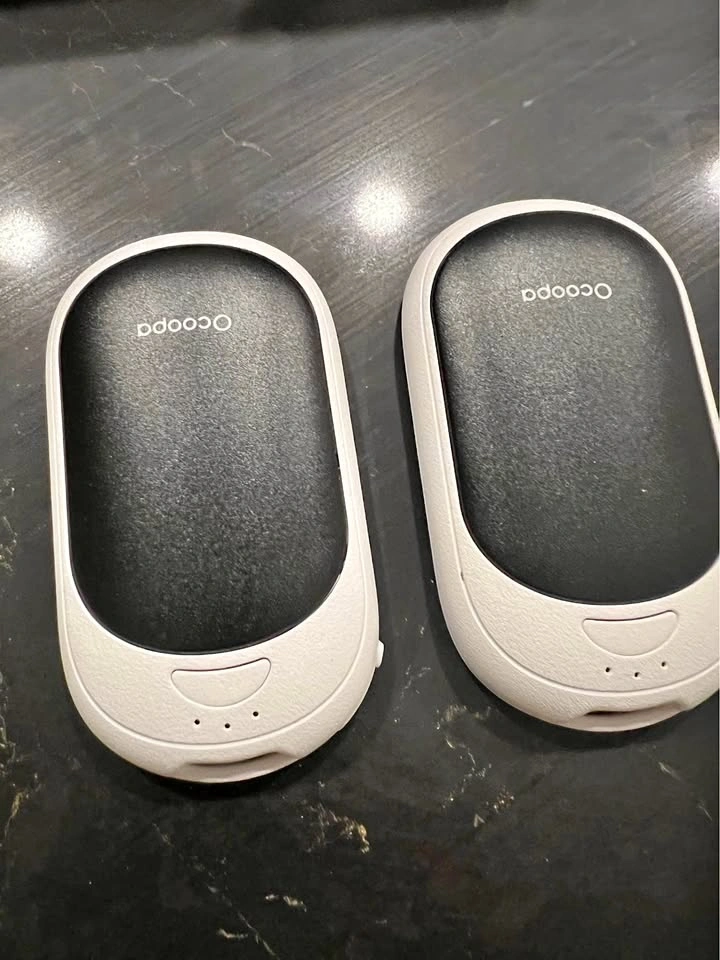 Magnetic rechargeable hand warmer