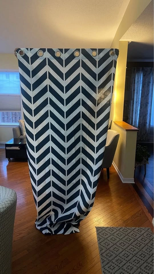 BRAND NEW: four-piece curtain set. MOVING SALE - photo 2
