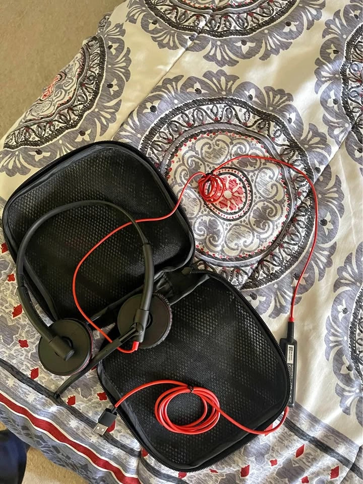 NEW Plantronics Blackwire C3220 Headset