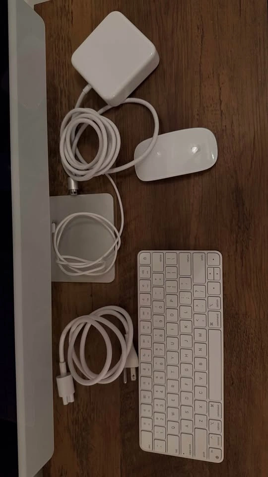 Apple iMac 24-inch M1 Silver - photo 4