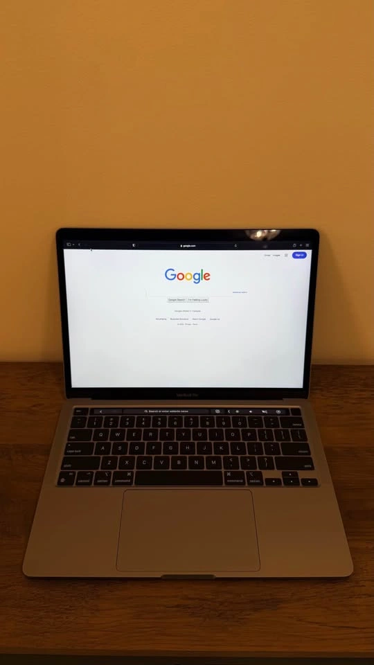 MacBook Pro 13inch M2 2022 - photo 3