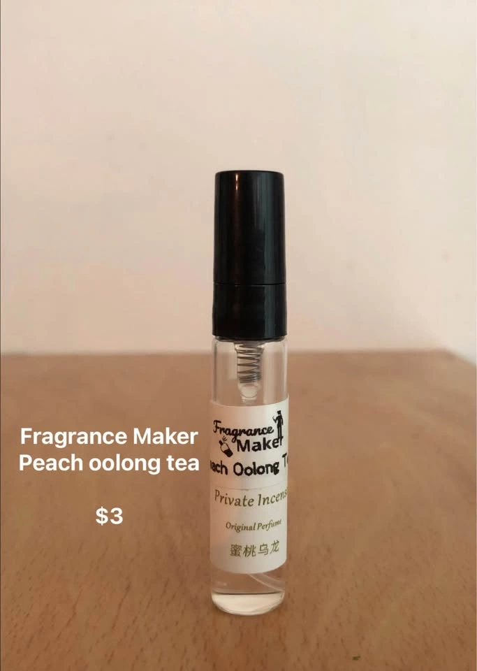 Women/Unisex Perfume Samples 2/2 - photo 4