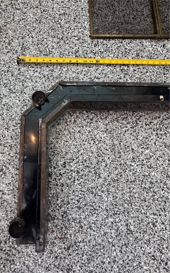 Large Vintage Brass Fireplace Hearth Fender - photo 3
