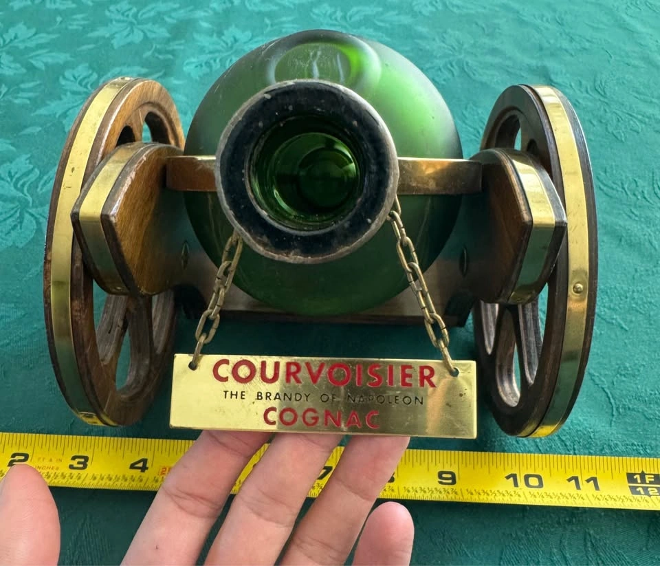 Vintage Courvoisier Cognac Cannon & Luigi Bormioli Flutes - photo 4