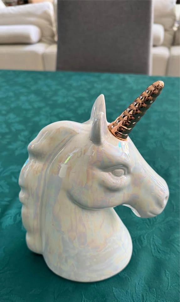 Ceramic Piggy Banks – Unicorn & Lip Print Pig - photo 4