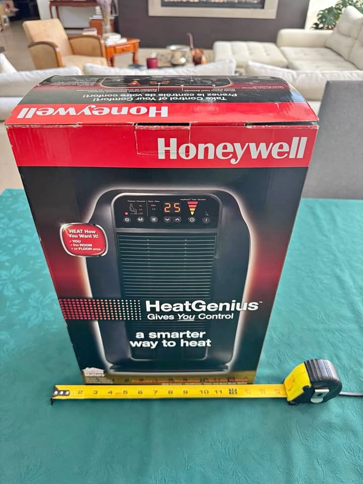 BRAND NEW Honeywell HeatGenius Ceramic Heater