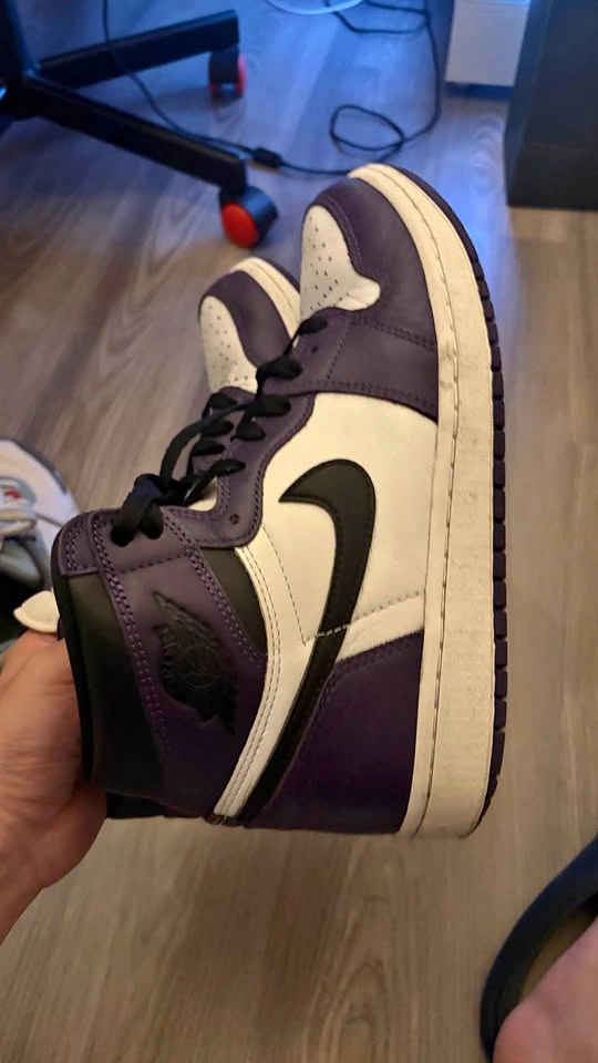 Nike Air Jordan 1 High Court Purple 2.0